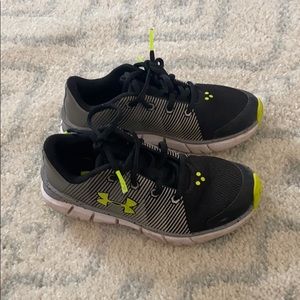 Under Armour tennis shoes
